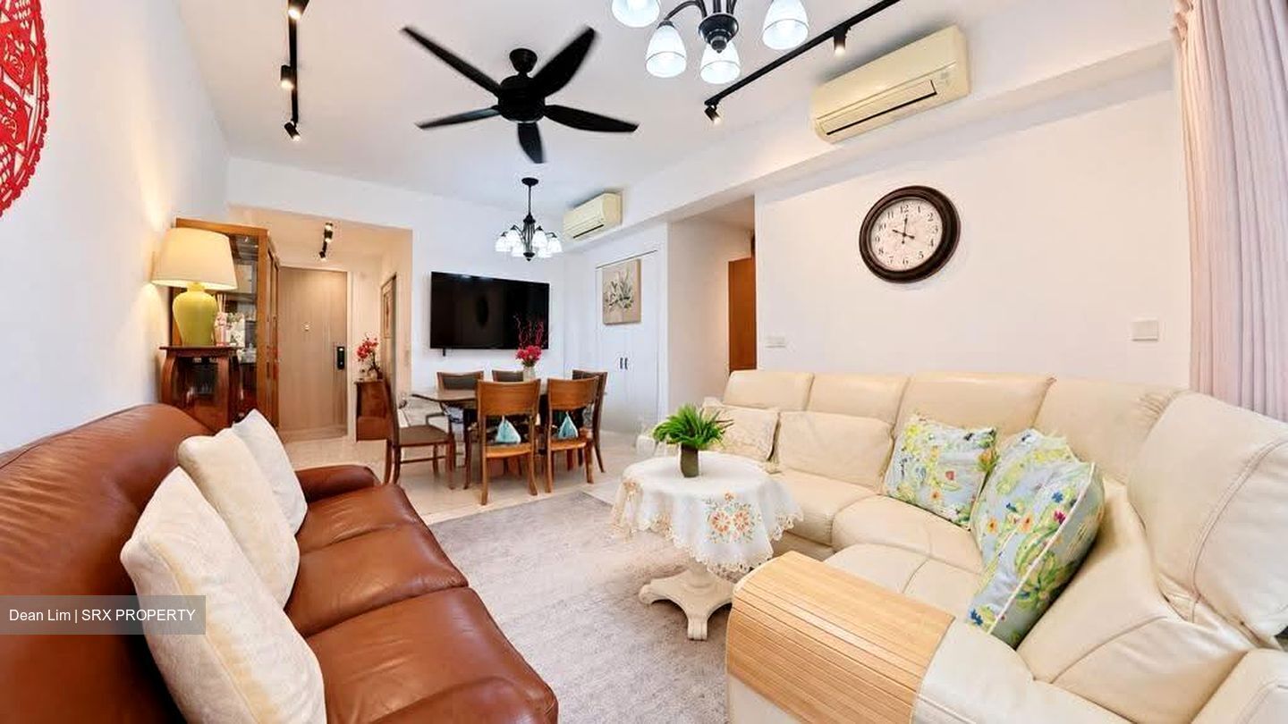 Sea Esta (D18), Condominium #623158031